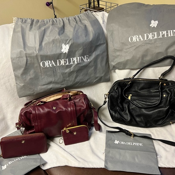 BLACK SOLD. BURGANDY AVAILABLE WITH COUN PURSE ONLY - Picture 4 of 13